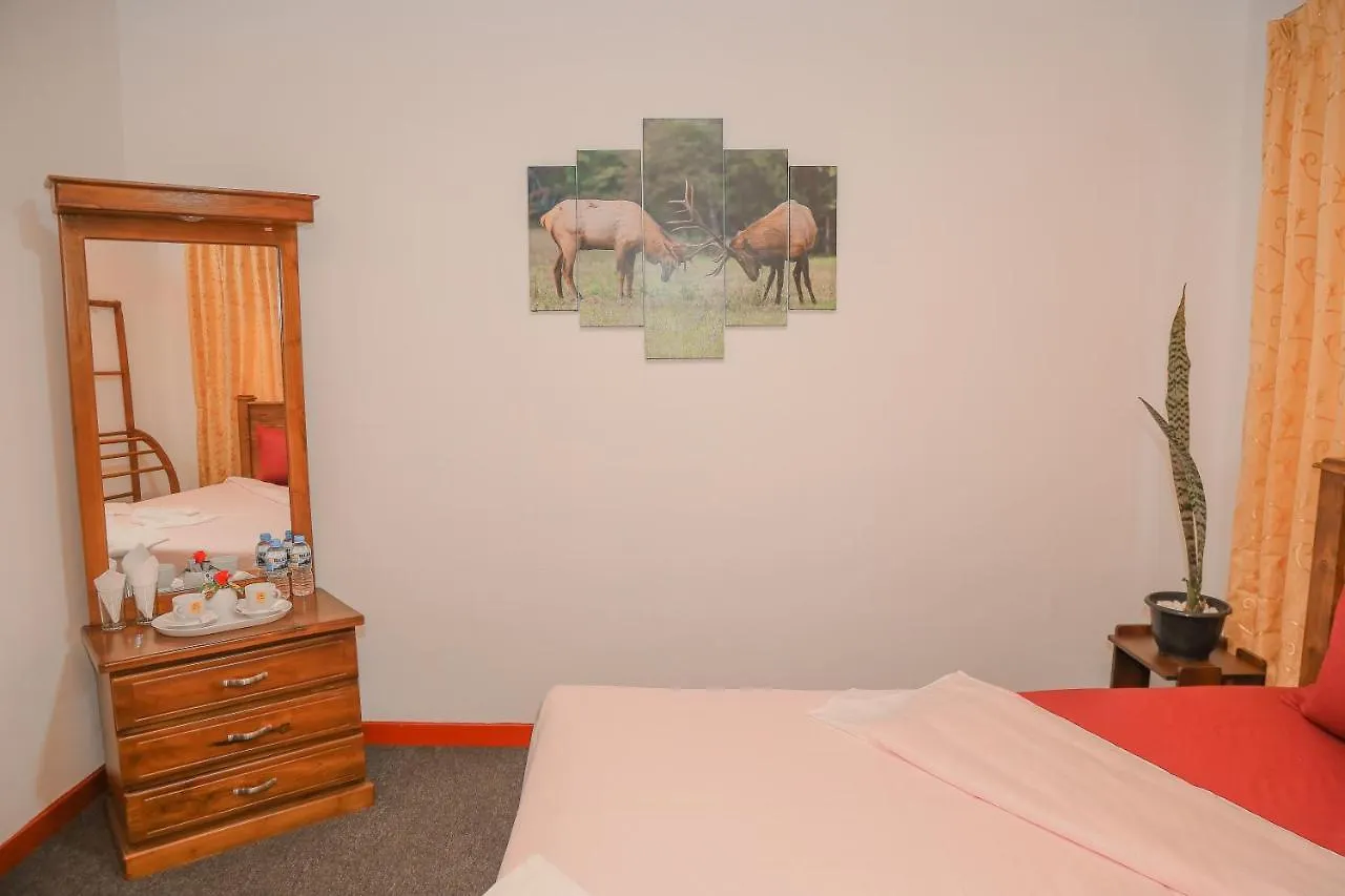 Royal Guest Hotel Inn Nuwara Eliya