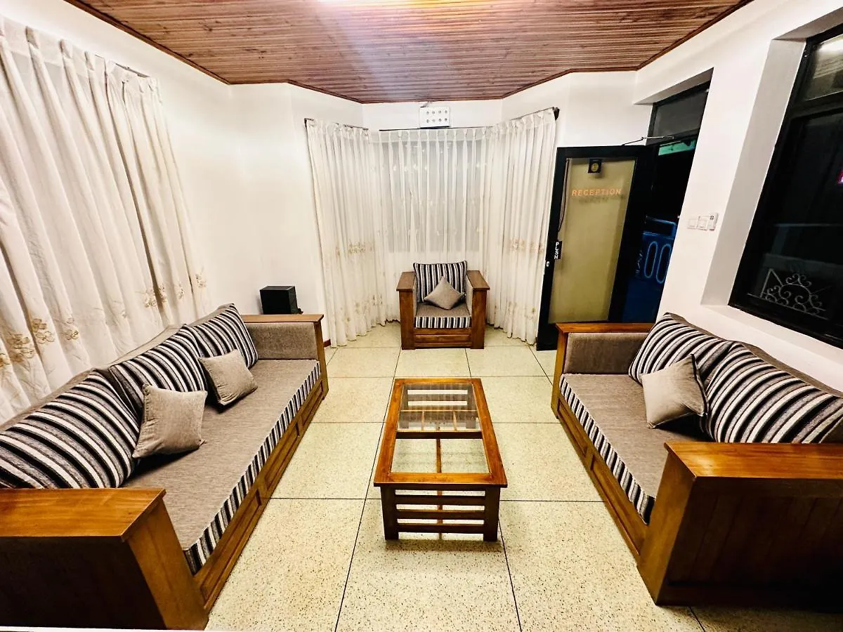 Royal Guest Hotel Inn Nuwara Eliya